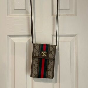 Great little cell phone holder